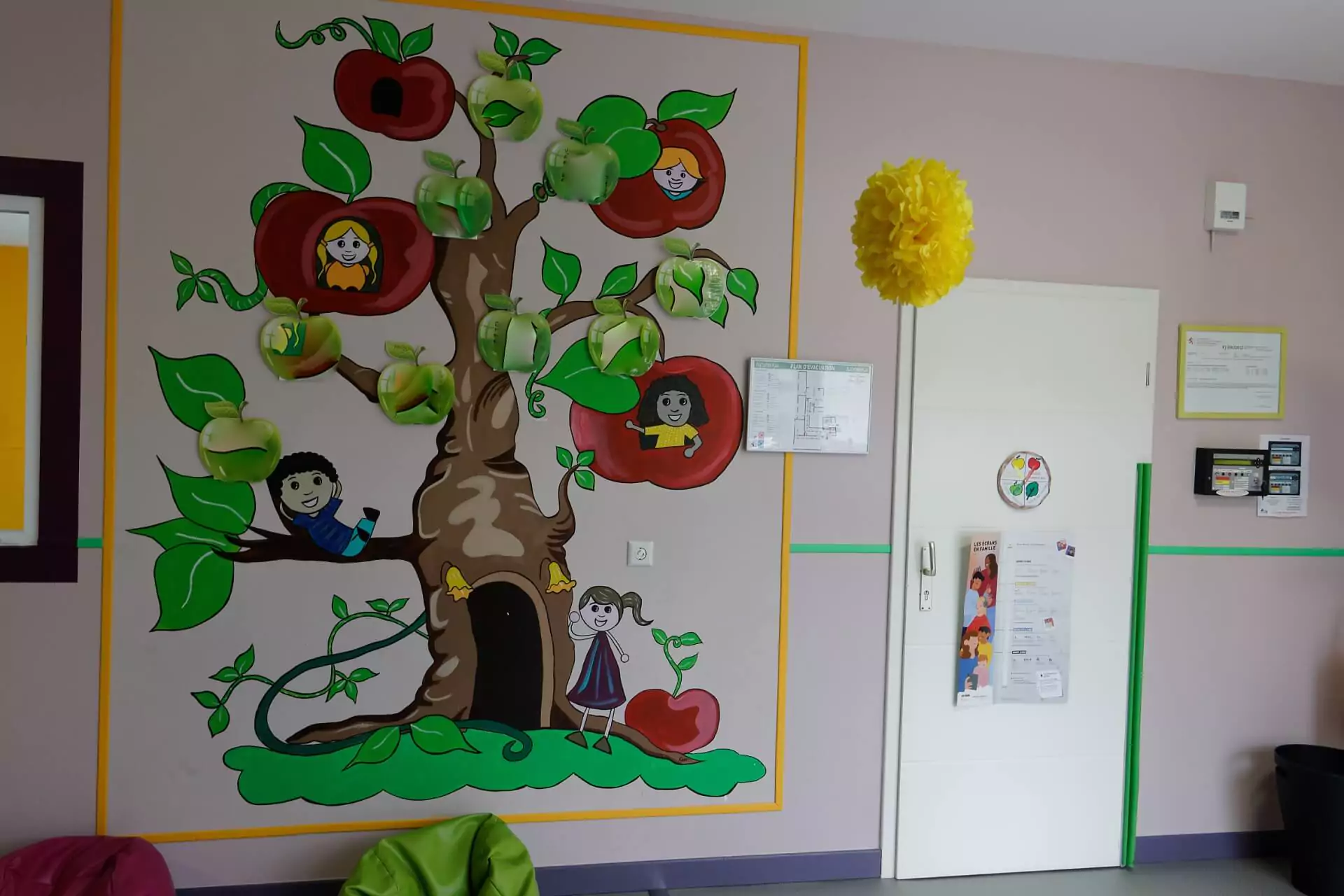 Garderie d’enfance à Sanem : une journée type rythmée par le jeu libre et la motricité en toute sécurité